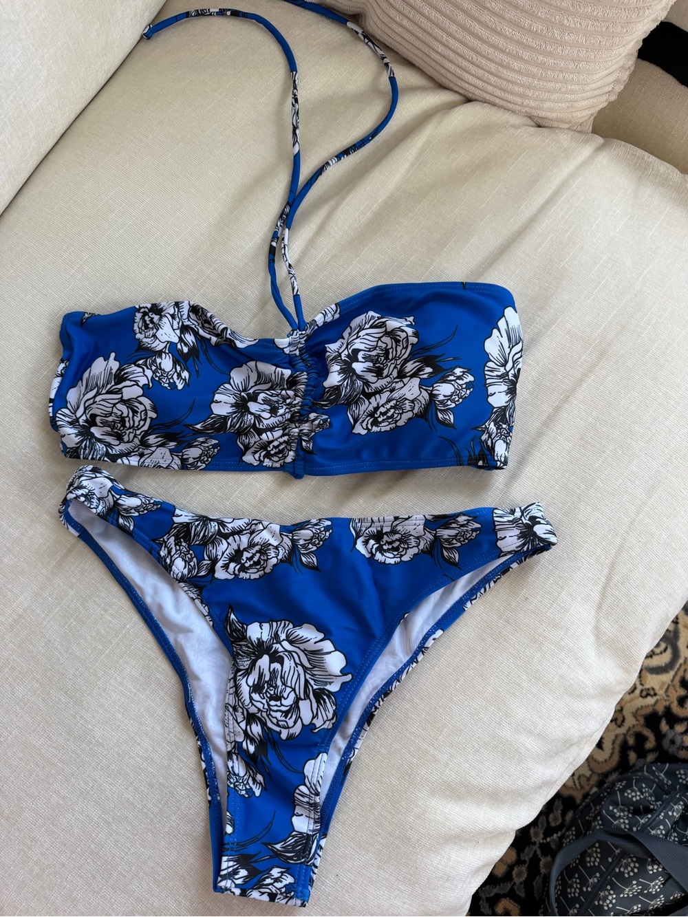 SHEIN Royal Blue & White Floral Bandeau Bikini